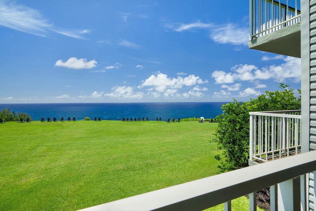 3811 Edward Rd 8205, Princeville