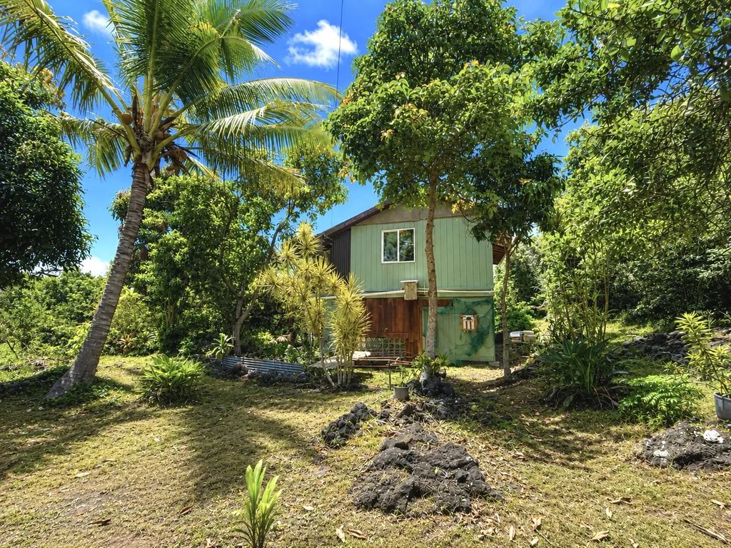 94-6319 Mauka St, Naalehu