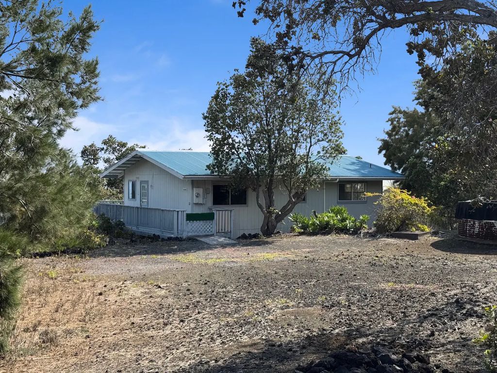 92-8203 Plumeria Ln, Ocean View