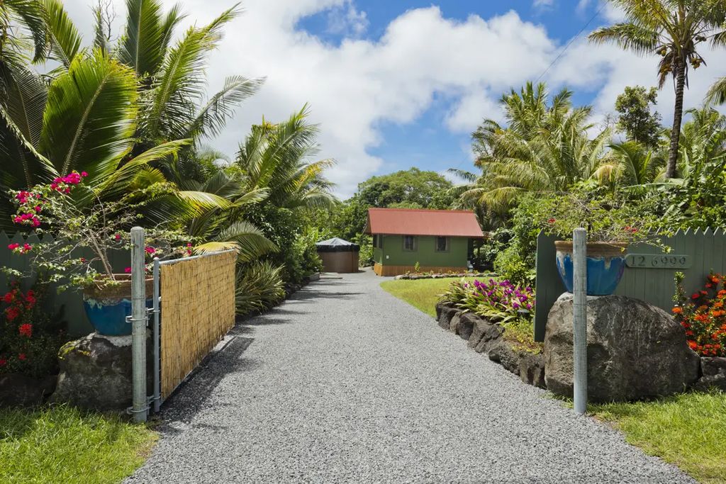 12-6999 Kamoamoa St, Pahoa