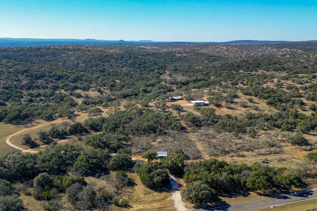 12759 S Highway 16, Llano