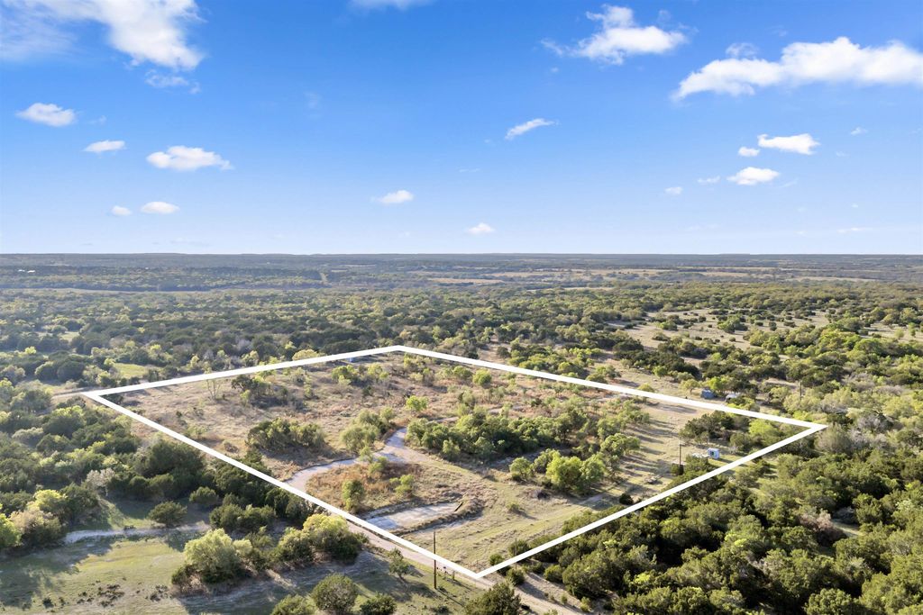 104 County Road 323a, Liberty Hill