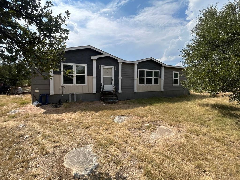 1003 Homestead Drive, Rochelle
