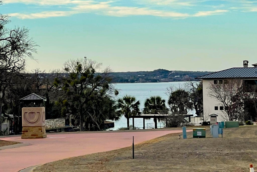 67 Applehead Island Drive, Horseshoe Bay