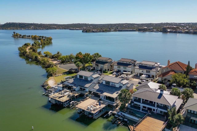 Lake LBJ Homes for Sale located at 528-6 Lighthouse Drive, in the city of Horseshoe Bay, TX 78657