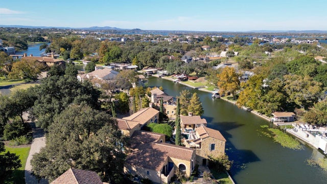 Located on Lake LBJ, Residential for Sale by 104 La Posada in the Horseshoe Bay, located in the neighborhood of Escondido