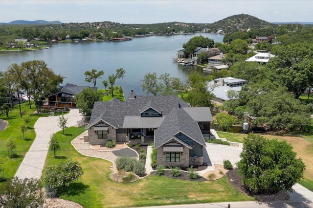 Residential Real Estate for Sale at 3212 Packsaddle Dr on Lake LBJ - MLS #171354