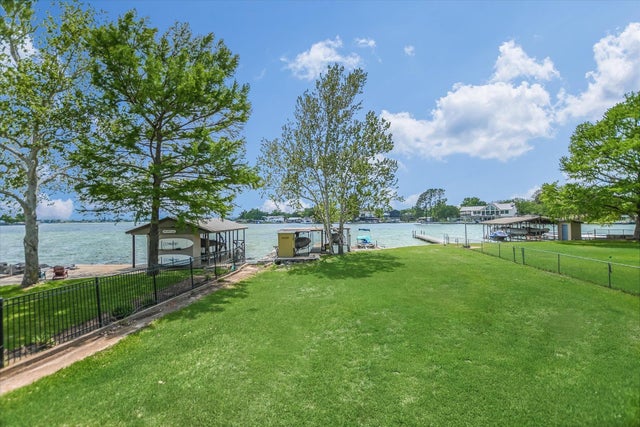 Lake LBJ Real Estate - MLS # 173063, Residential real estate for Sale in Sunrise Beach, MLS Listings # 173063