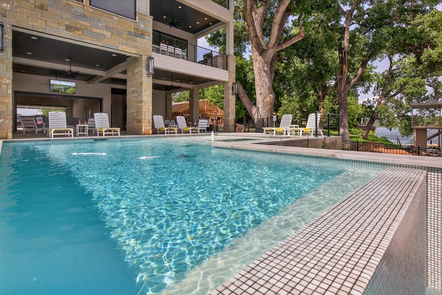 Residential Real Estate for Sale located in the neighborhood of Other, on Lake LBJ in the city of Kingsland, TX