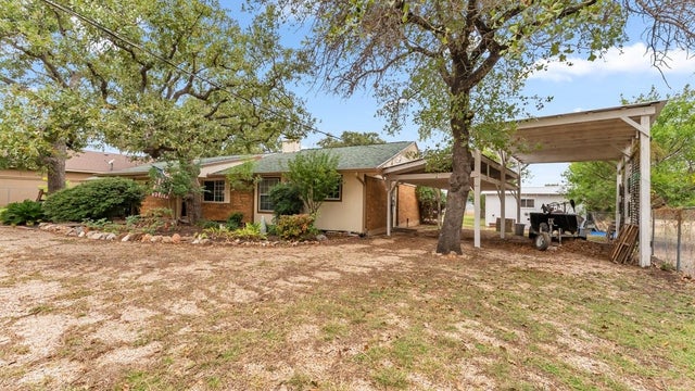 Residential Real Estate for Sale located in the neighborhood of Cassie, on Lake Buchanan in the city of Burnet, TX