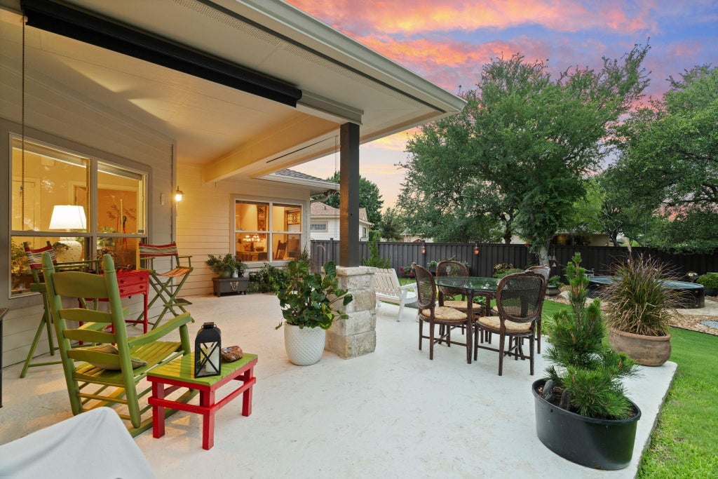 813 Lacey Oak Circle, Marble Falls