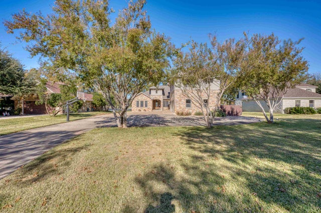Kingsland Homes for Sale on Lake LBJ in the Zipcode of 78639