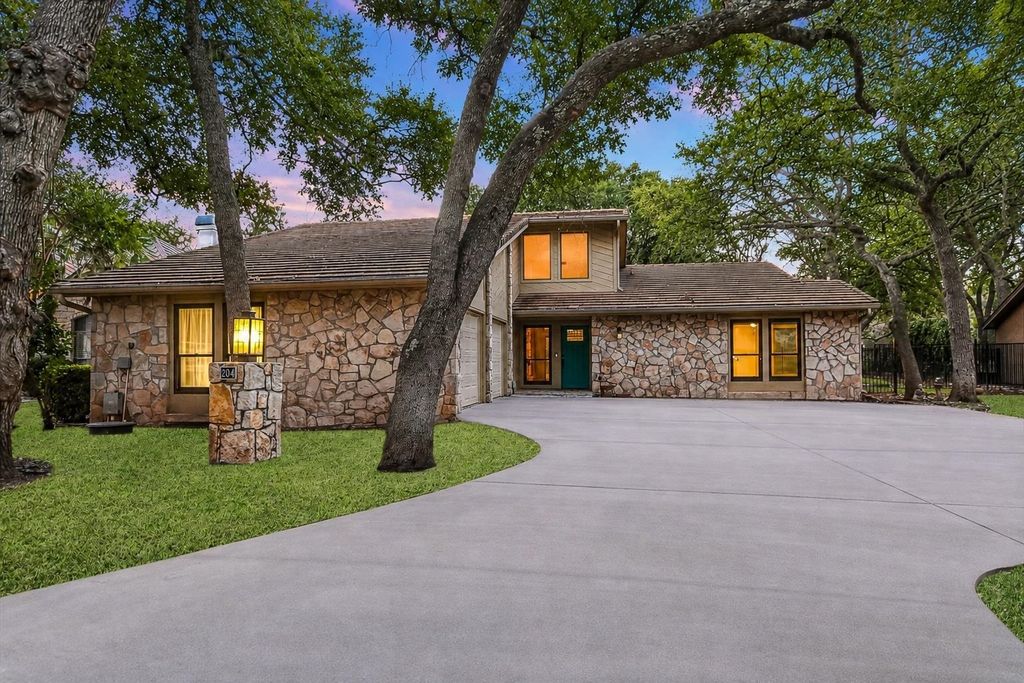 204 Blue Ground, Horseshoe Bay