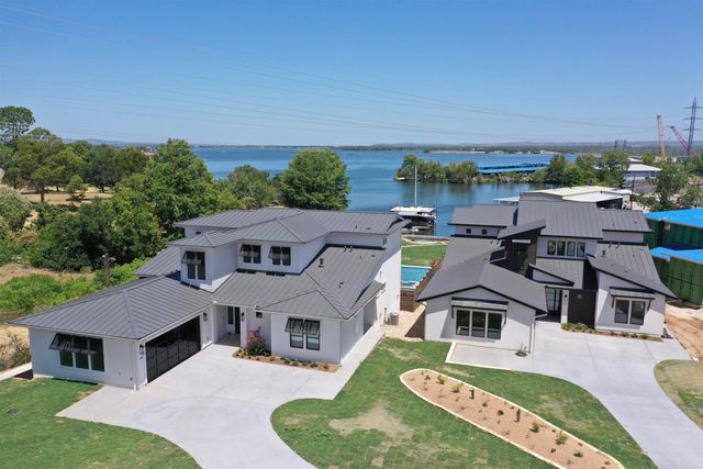 Residential Real Estate for Sale at 114 Captains Cove on Lake LBJ - MLS #178061
