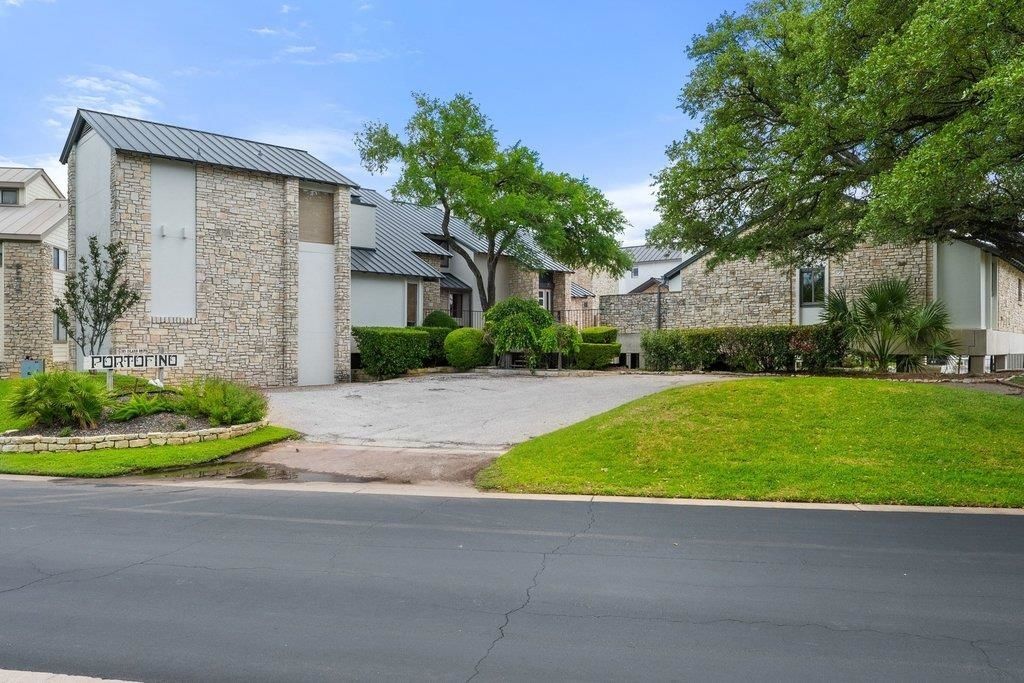 103 Island Drive #1, Horseshoe Bay