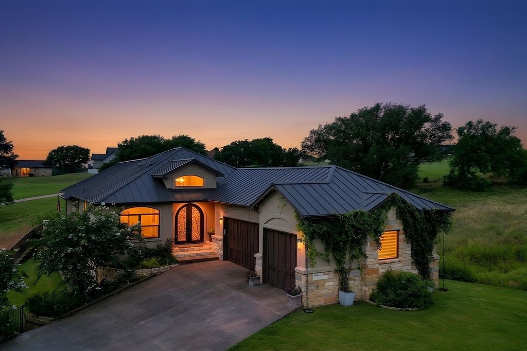 1504 Desert Sun, Horseshoe Bay