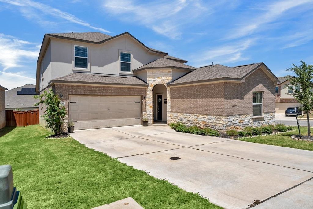 204 Lone Cedar Road, Marble Falls