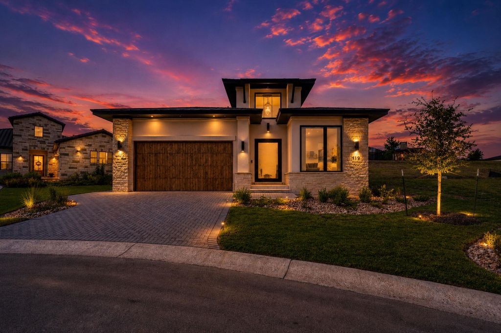 119 Via Roma Ct, Horseshoe Bay