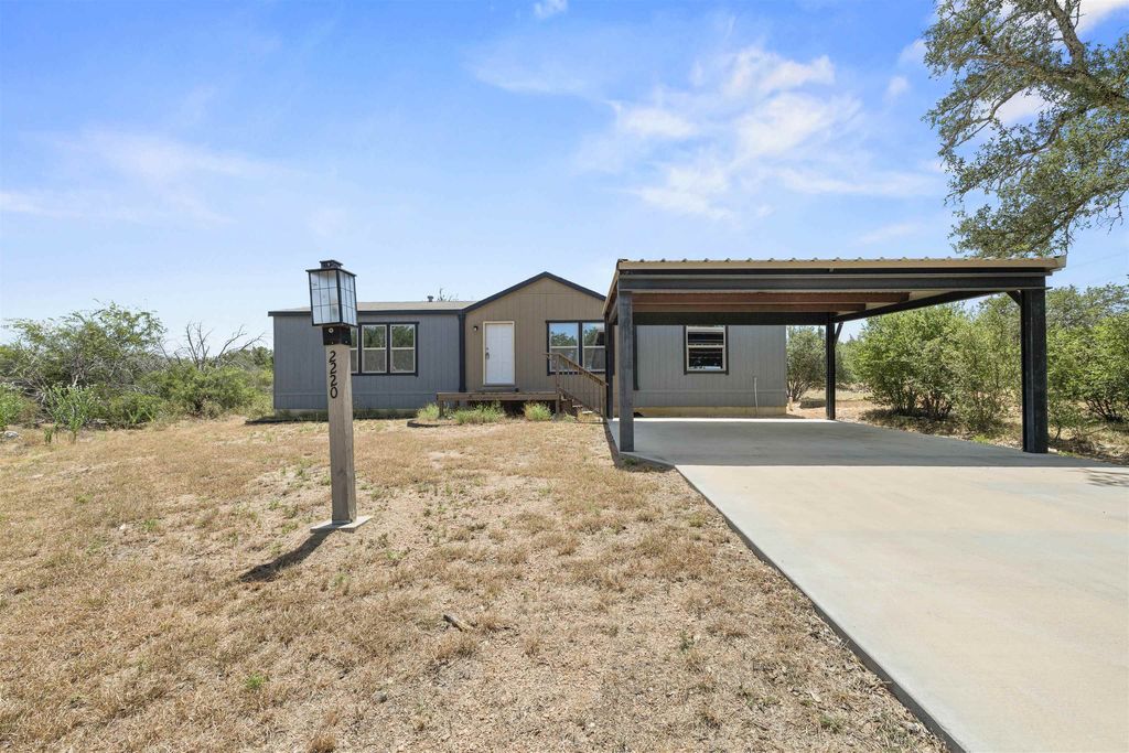 2220 Doe Street, Horseshoe Bay