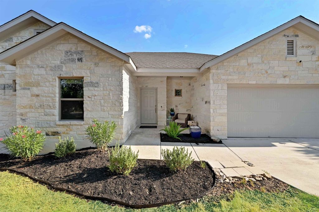1302 Ponderosa Bend, Horseshoe Bay