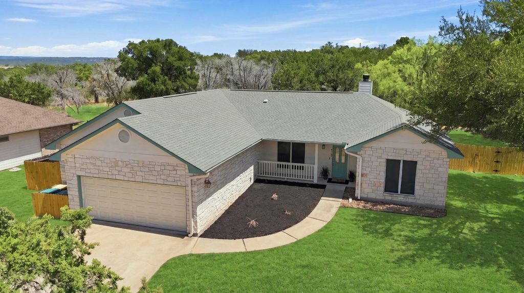 3303 E Scenic Loop, Marble Falls