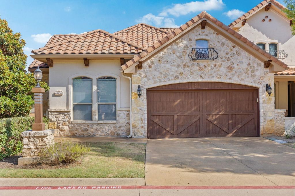 306 Enclave Circle, Horseshoe Bay