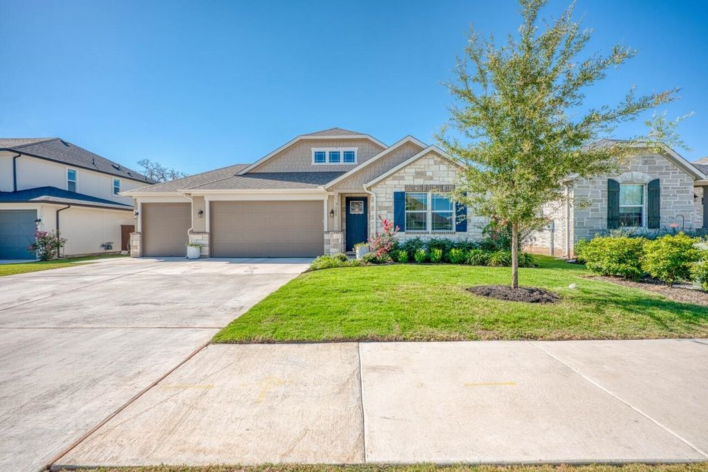 105 Plumbago Lane, Marble Falls