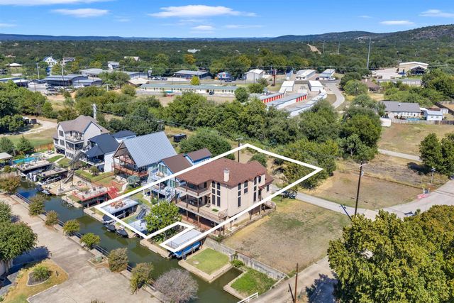 Residential Real Estate for Sale located in the neighborhood of Waterway, on Lake LBJ in the city of Kingsland, TX