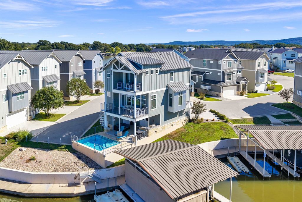 321 Island Circle, Kingsland