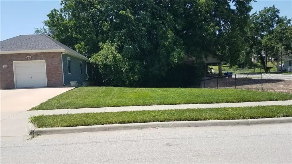 3902 Highland Avenue, Kansas City
