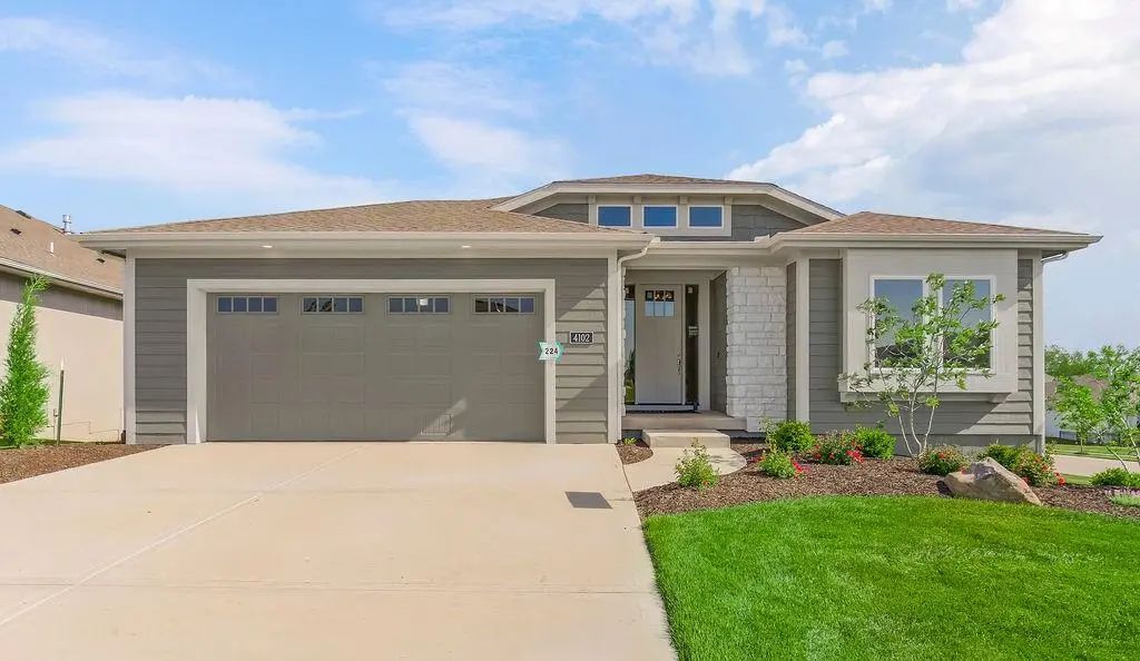 4102 W 158th Terrace, Overland Park