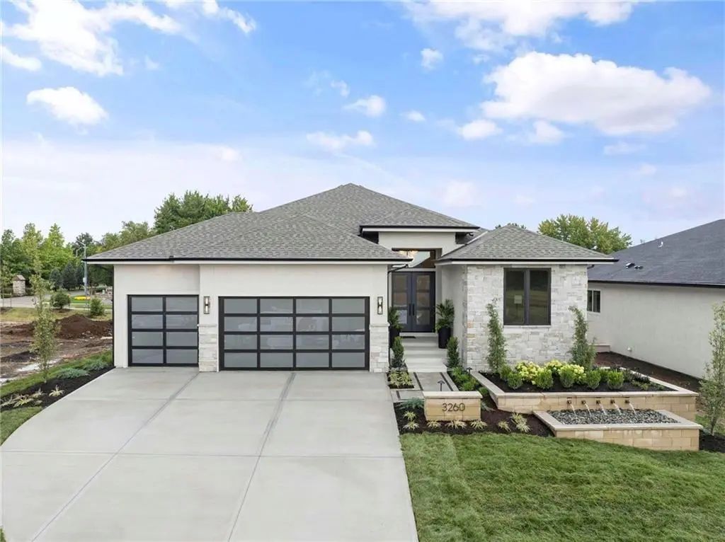 3260 W 133rd Terrace, Leawood
