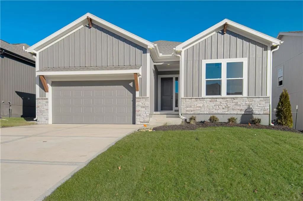 1508 Sw Arborpark Terrace, Lee's Summit