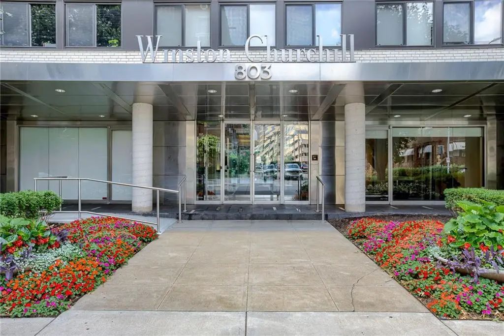 803 W 48th Street 402, Kansas City