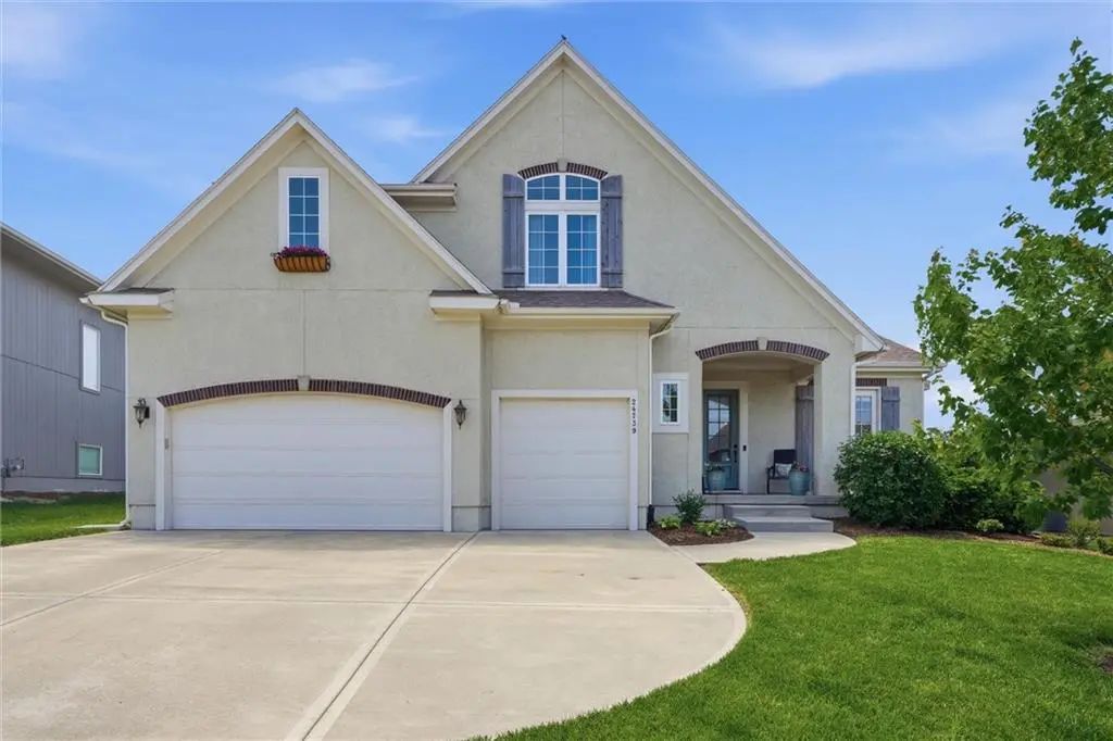 24739 W 92nd Street, Lenexa
