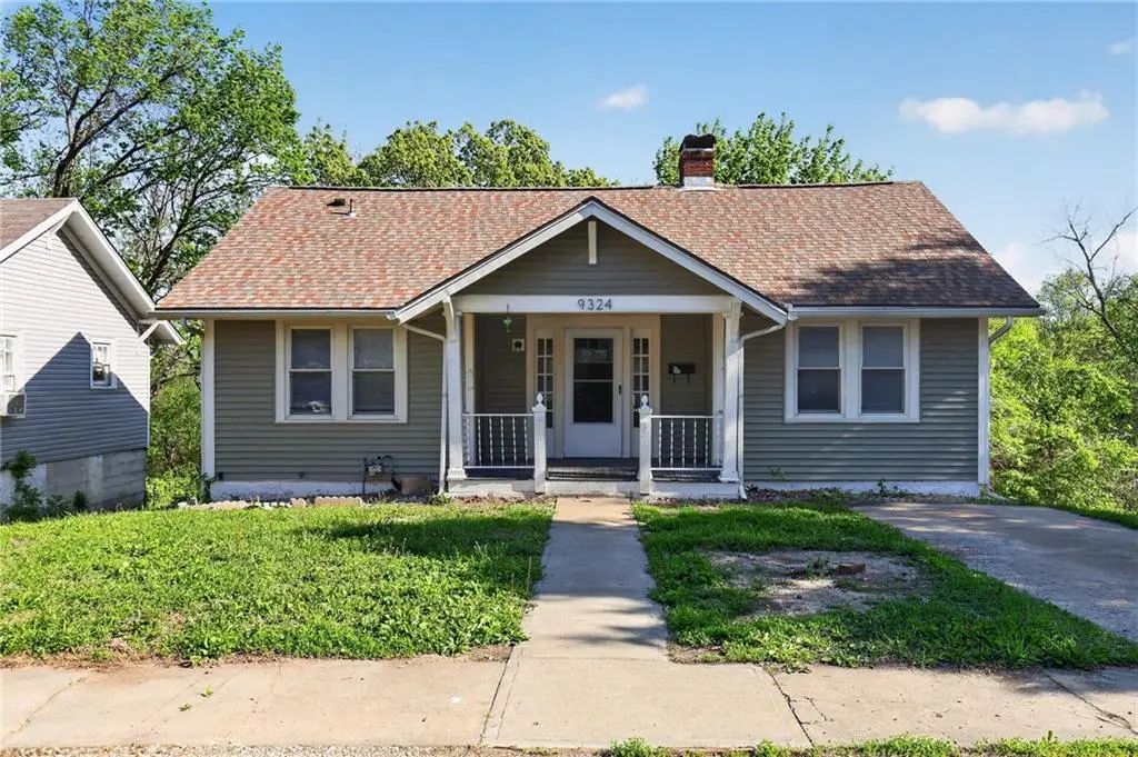 9324 E 15th Street, Independence