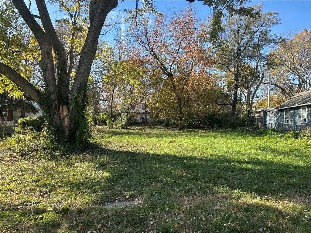 2332 Oakley Avenue W, Kansas City