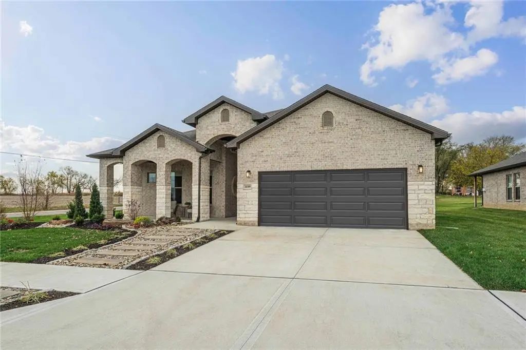18520 W 195th Street, Spring Hill