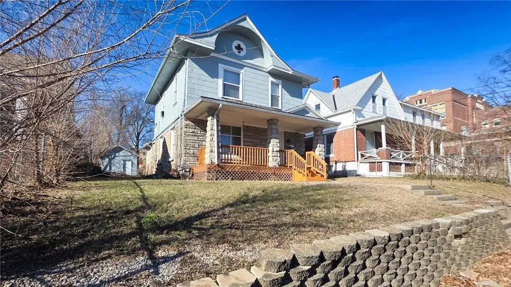 142 N Bellaire Avenue, Kansas City