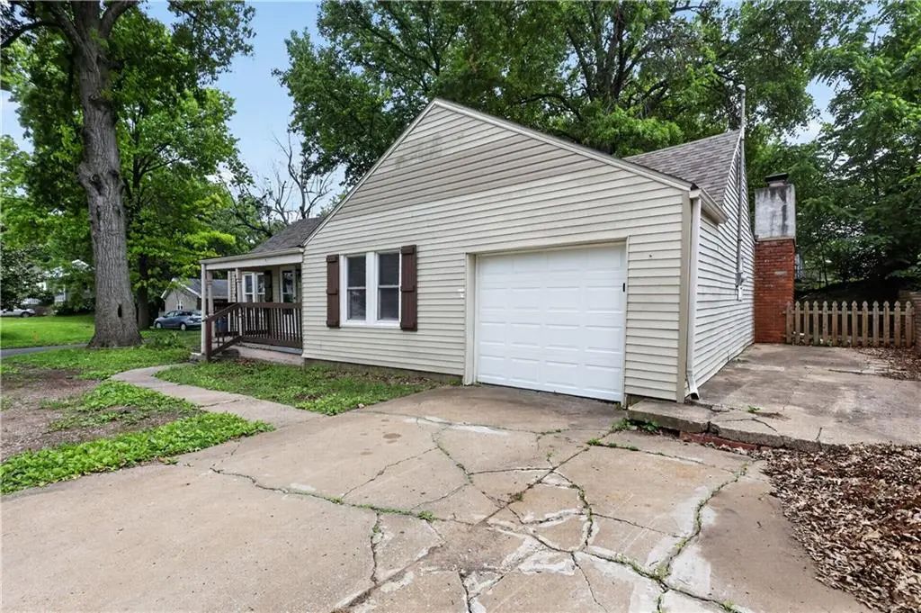 701 W Jones Street, Independence
