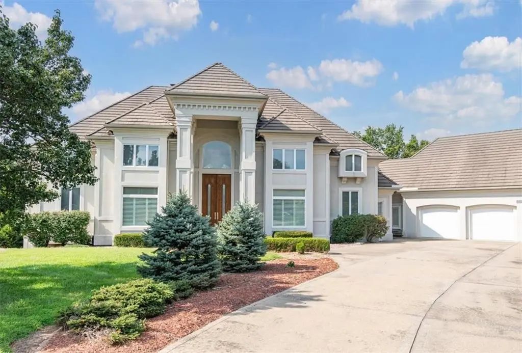 1601 Nw Arrowhead Trail, Blue Springs