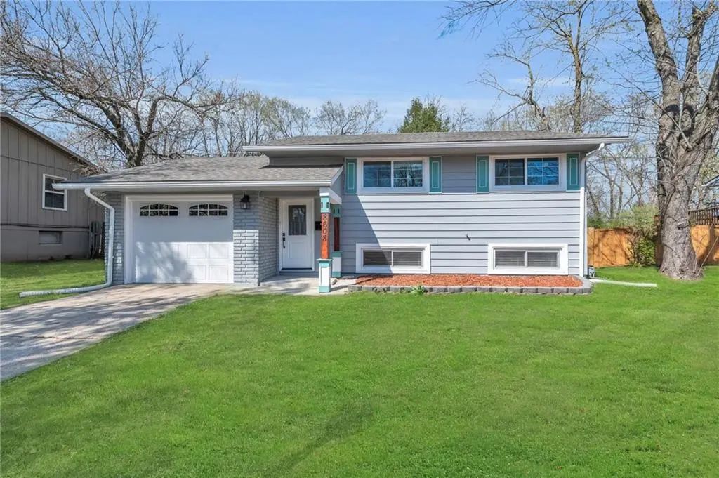 8608 E 91st Street, Kansas City