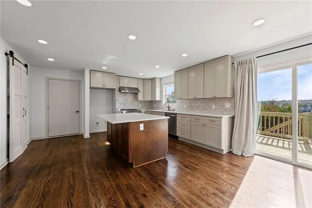 1309 W 100th Terrace, Kansas City