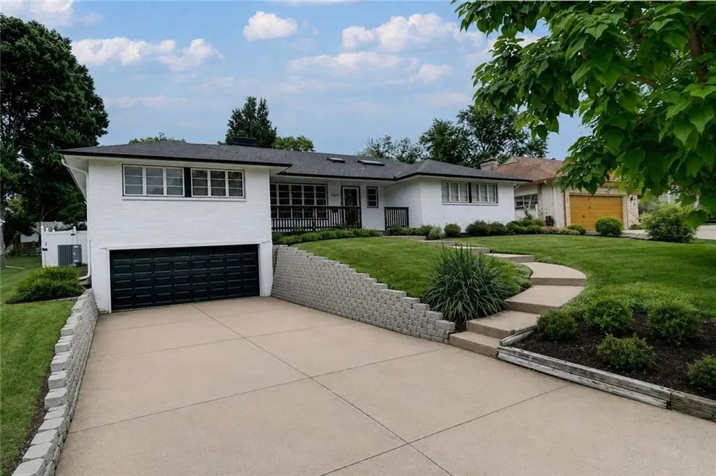 1102 W 85th Terrace, Kansas City
