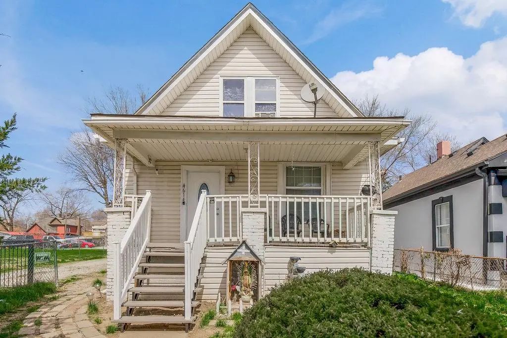 4614 E 10th Street, Kansas City