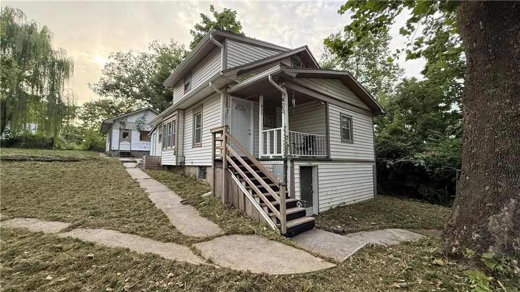 420 Farley Terrace, Independence