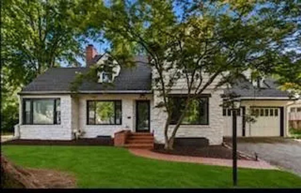 6728 Cherry Street, Kansas City
