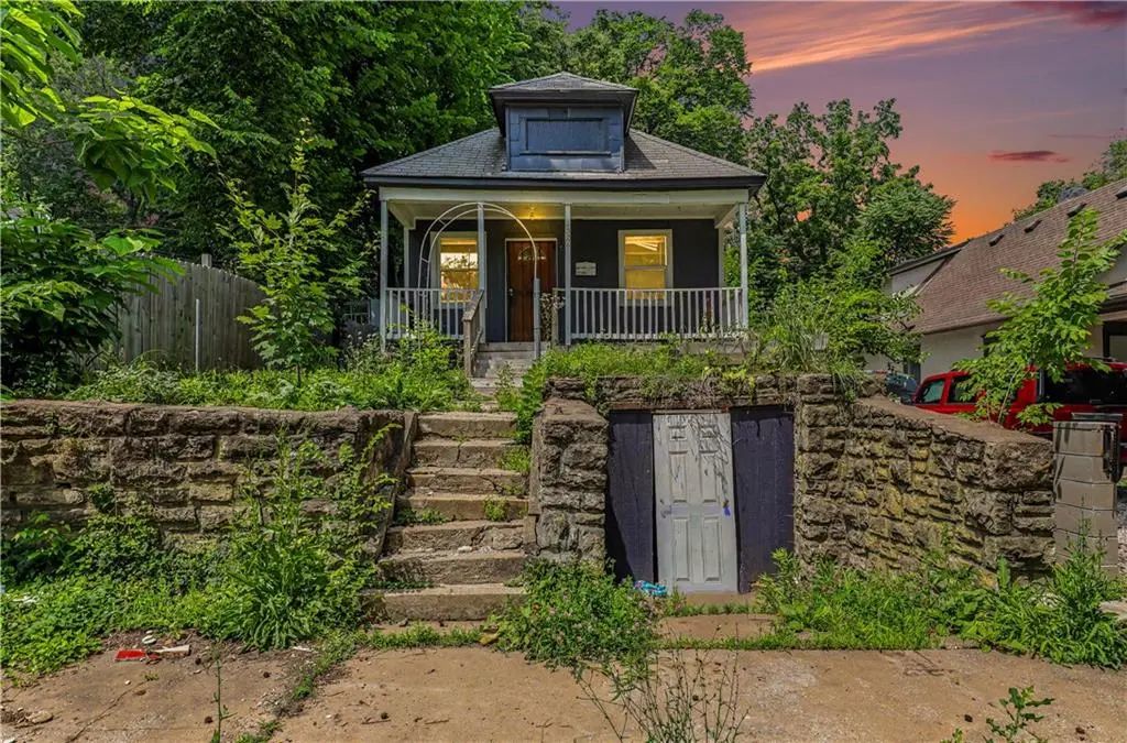 2524 Kensington Avenue, Kansas City
