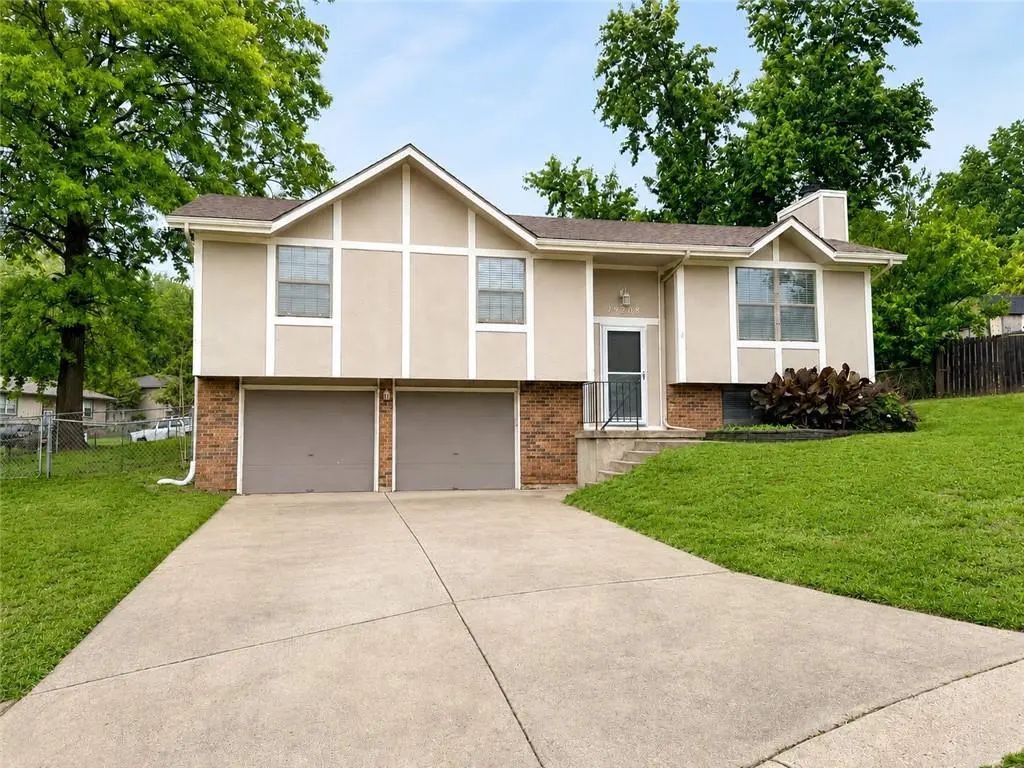19208 E 12th Street North Court, Independence