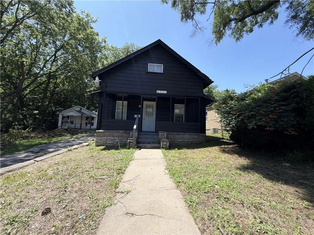 6902 Bellefontaine Avenue, Kansas City